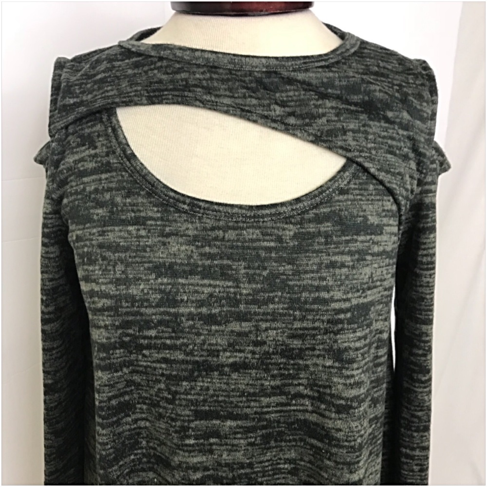 📍SALE Cut Out Cold Shoulder Flowy Tunic S - Picture 7 of 7